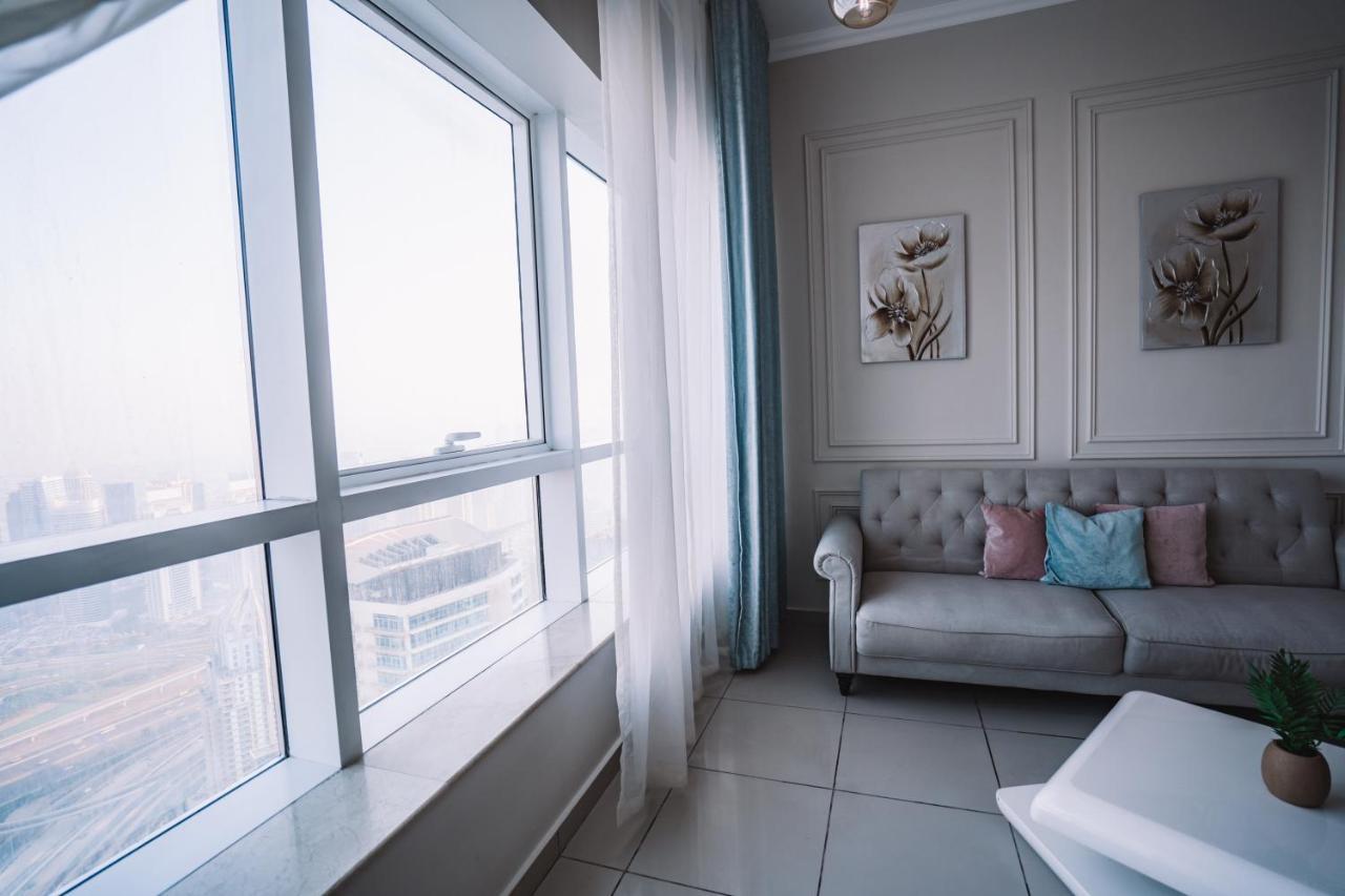 Savor Marina Views From The 64Th Floor Aparthotel Dubai Buitenkant foto